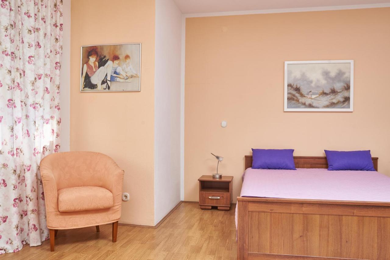 Apartments Lovric With Sea View Kaštela エクステリア 写真