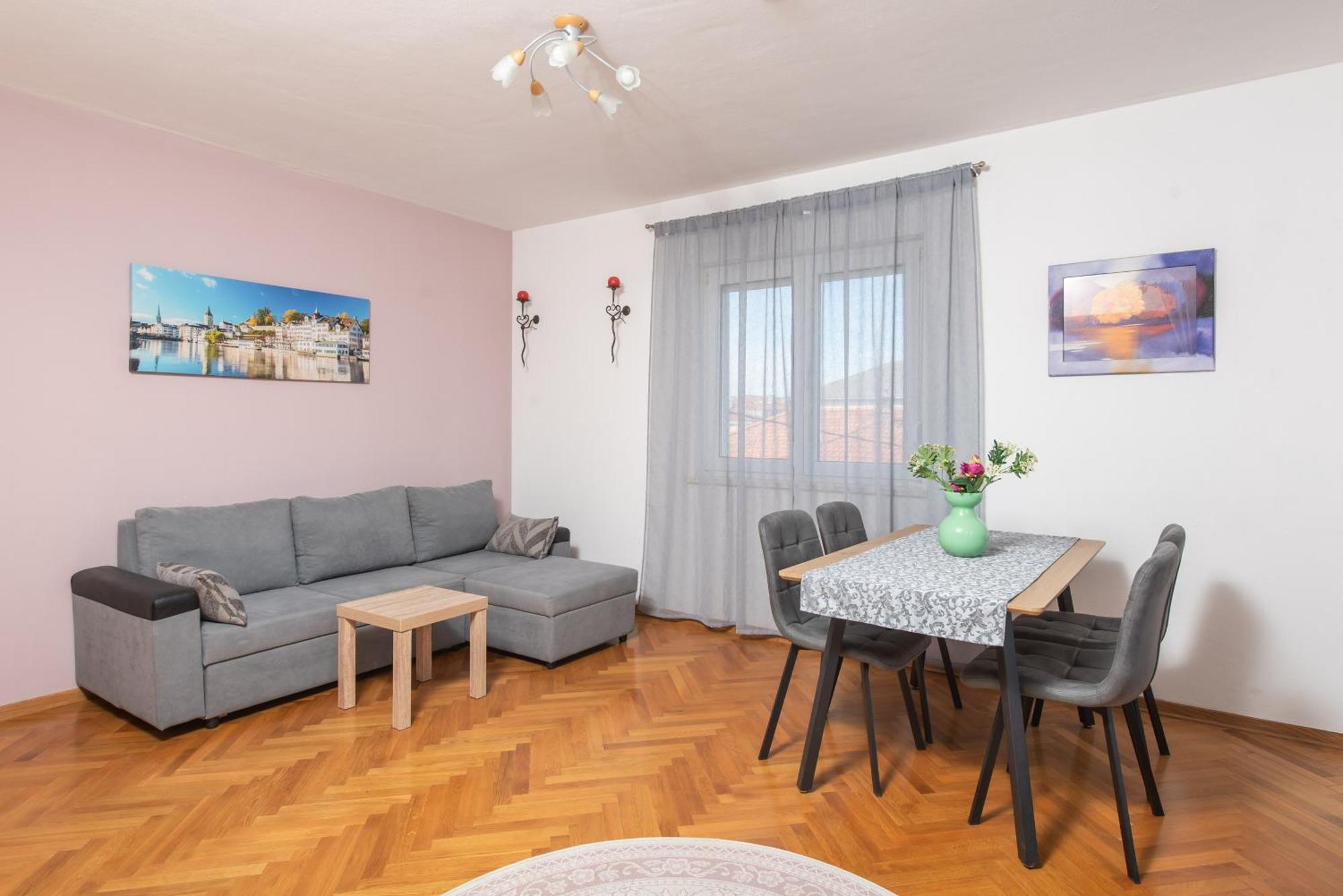 Apartments Lovric With Sea View Kaštela エクステリア 写真