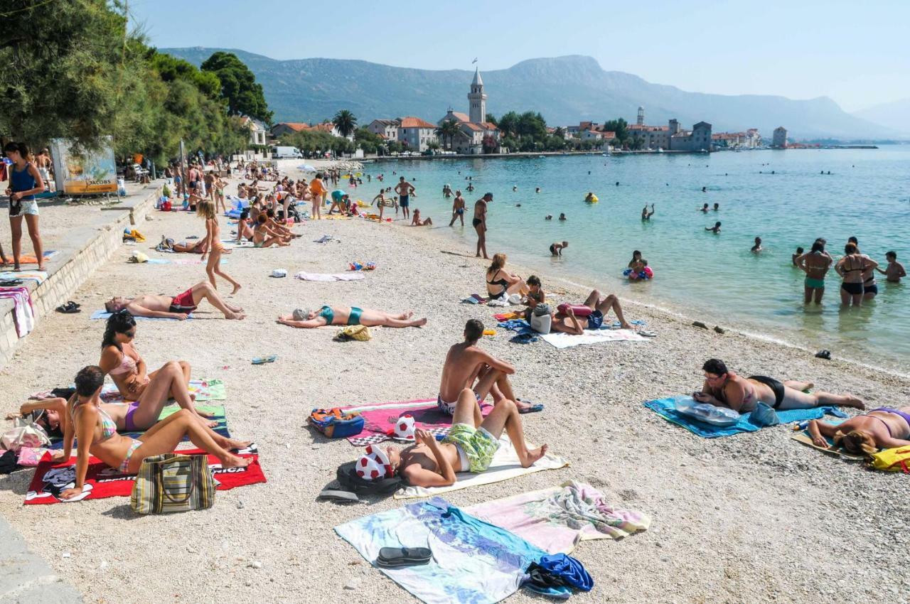 Apartments Lovric With Sea View Kaštela エクステリア 写真