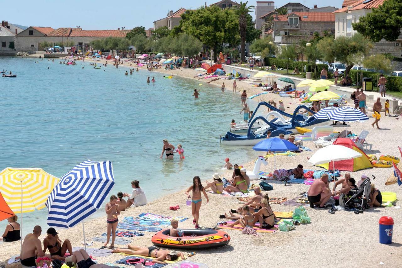 Apartments Lovric With Sea View Kaštela エクステリア 写真